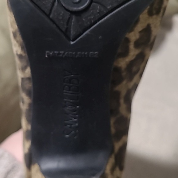 Sam and Libby leopard print booties - Picture 3 of 4